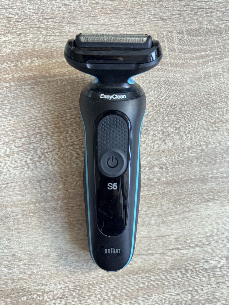 Golarka Braun Seria 5 51-M1000S na mokro i sucho