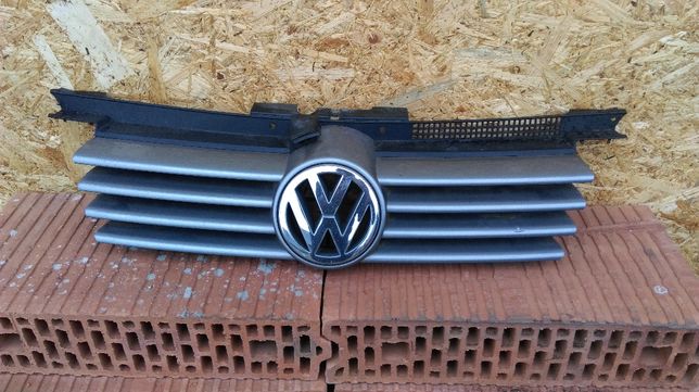 Oryginalny grill atrapa VW BORA kod lakieru LA7Y