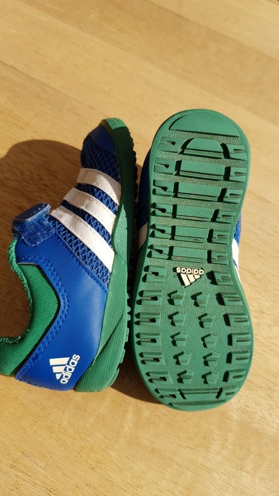 Adidas Daroga buciki dziecięce (rozmiar 25)