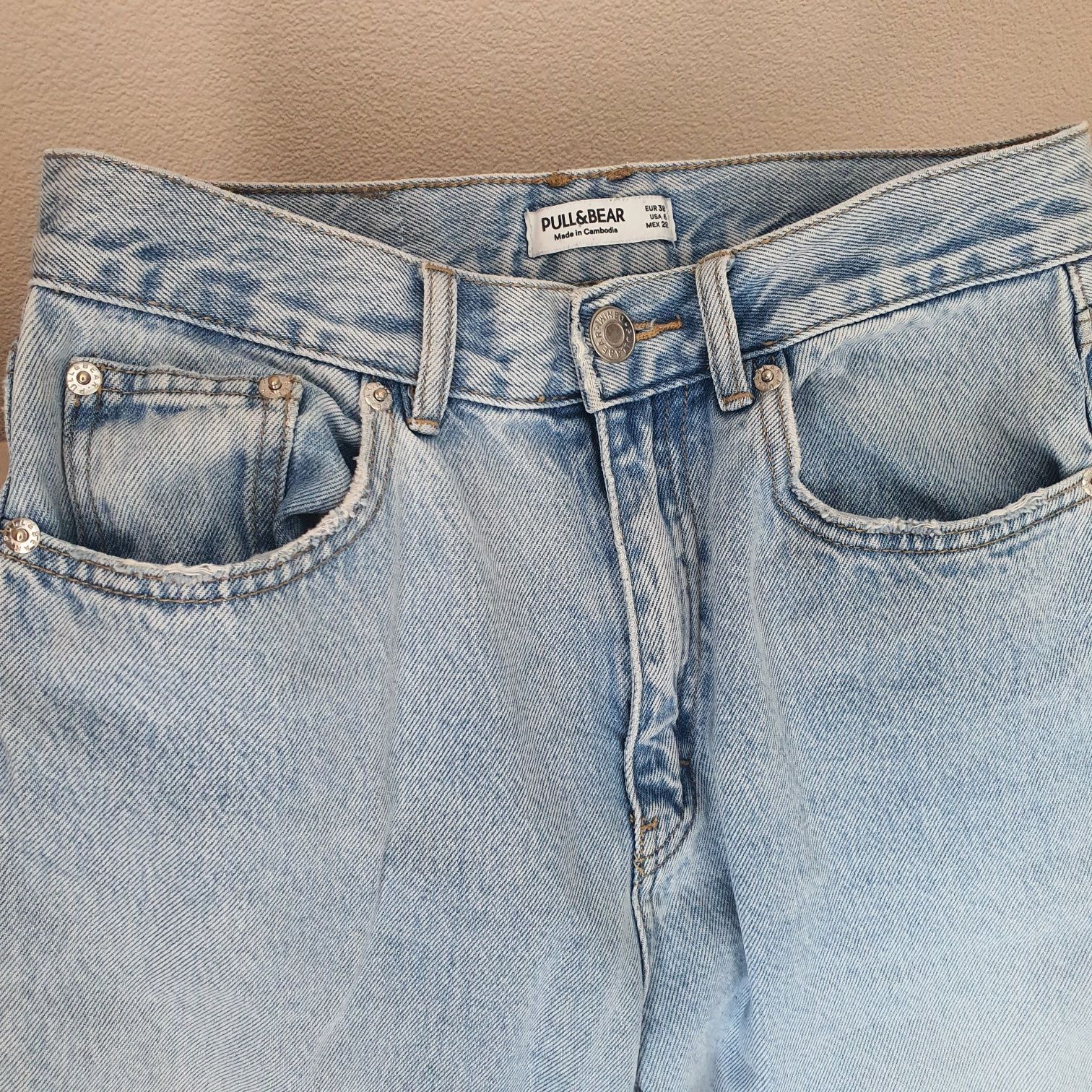 Джинсы женские Pull&Bear голубые М