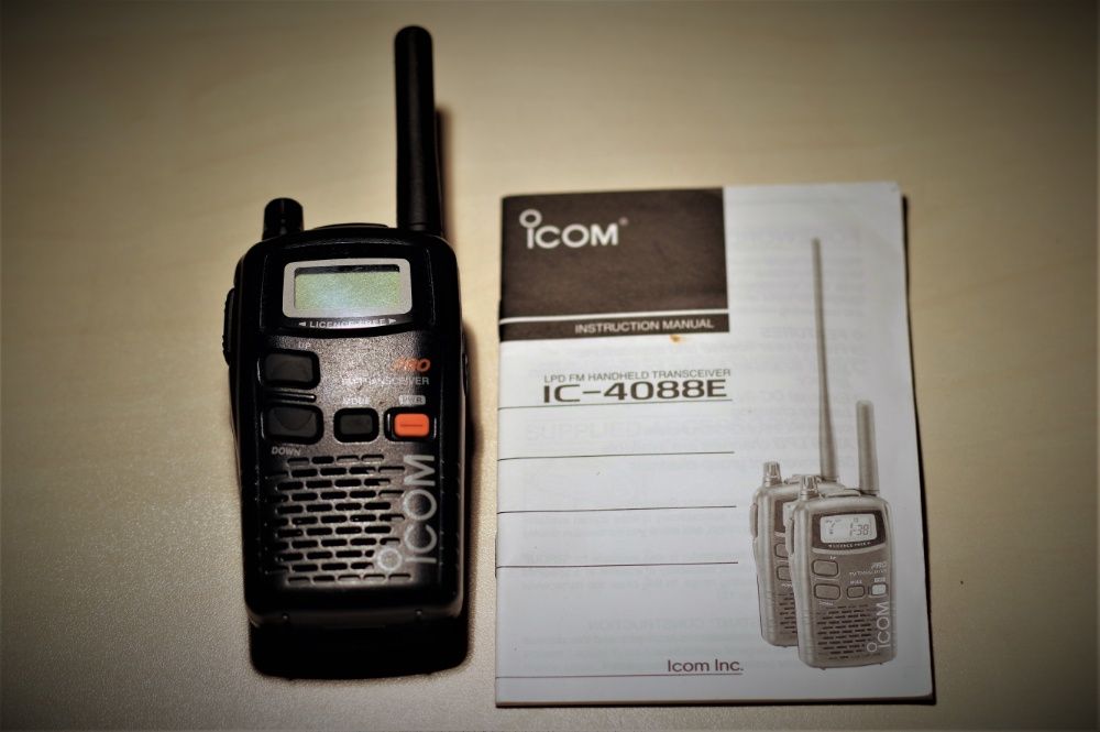 Продам портативную рацию Icom IC-4088