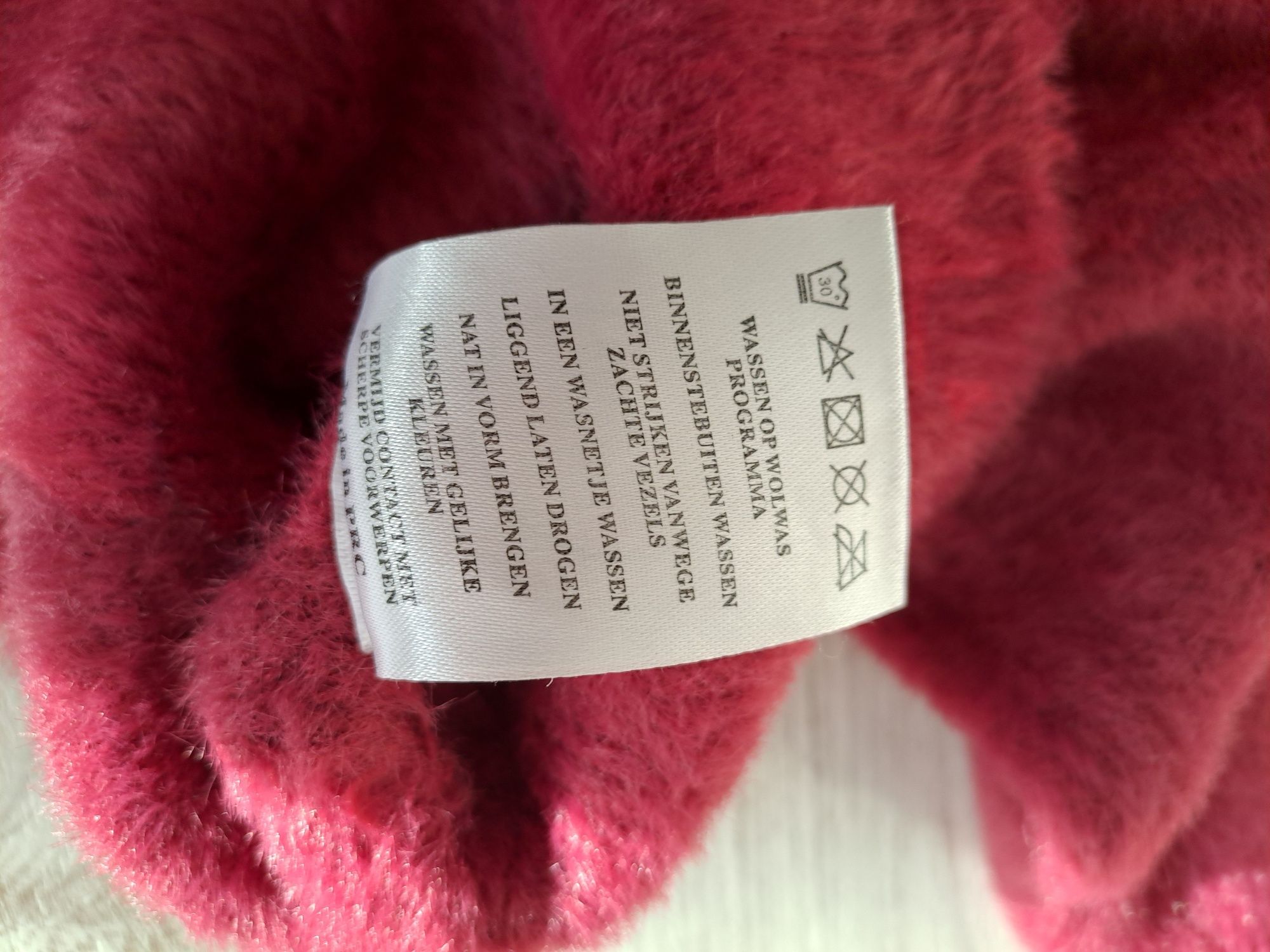 Włochaty sweter damski Xl