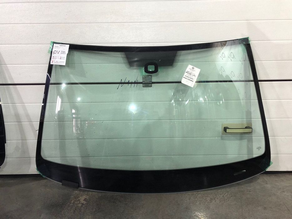 Лобове скло Volkswagen passat cc 2008- лобовое стекло vw cc Заміна