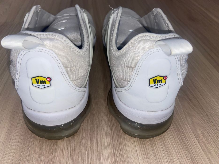 OKAZJA Nike Vapormax Plus Białe