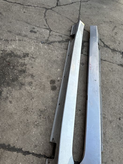 Progi zewnętrzne e60 sedan Nakładki progowe progowe Silbergrau Metalic