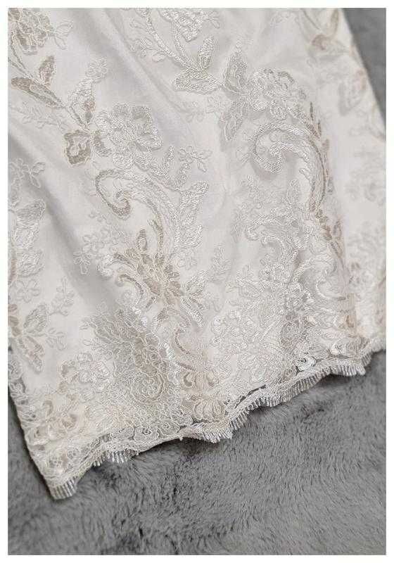 Красивое белое кружевное платье с вышивкой Chi Chi London, р. XL