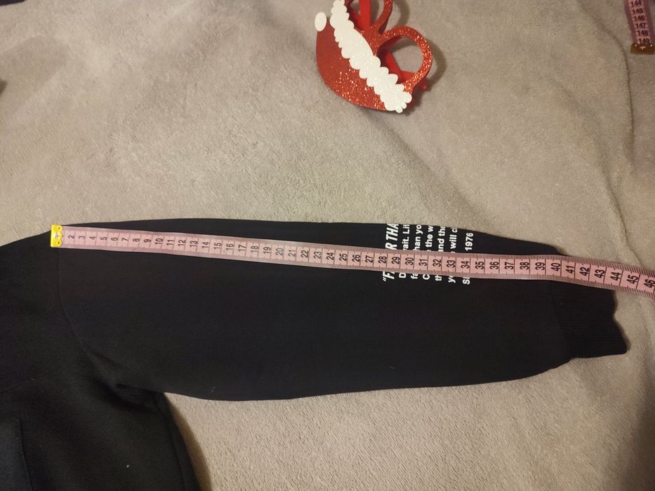 Дуже стильна чорна кофта для хлопчика  8р, 128см