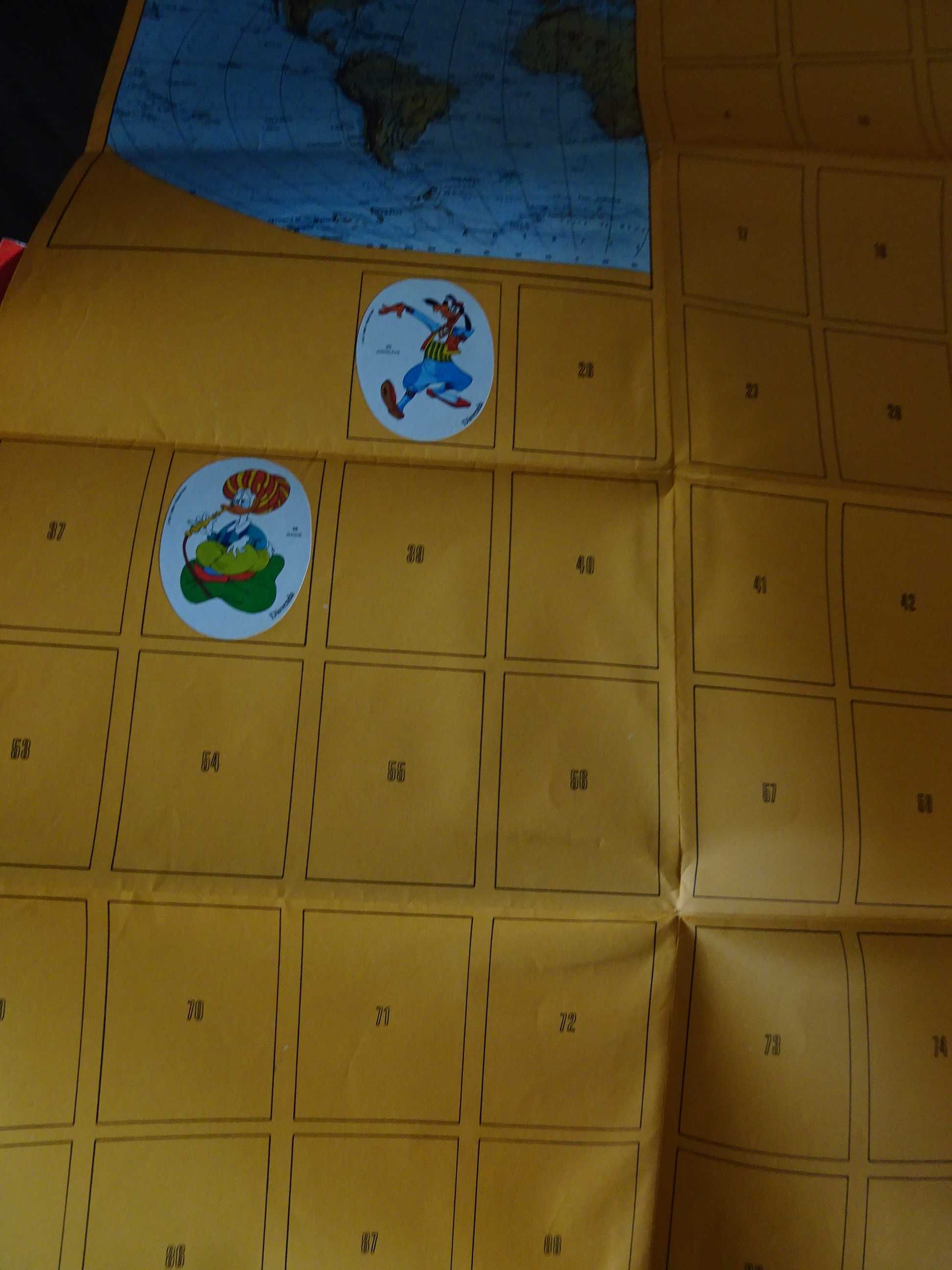 Caderneta de cromos Trajes Disney de Todo o Mundo - Disvenda (tem 5)