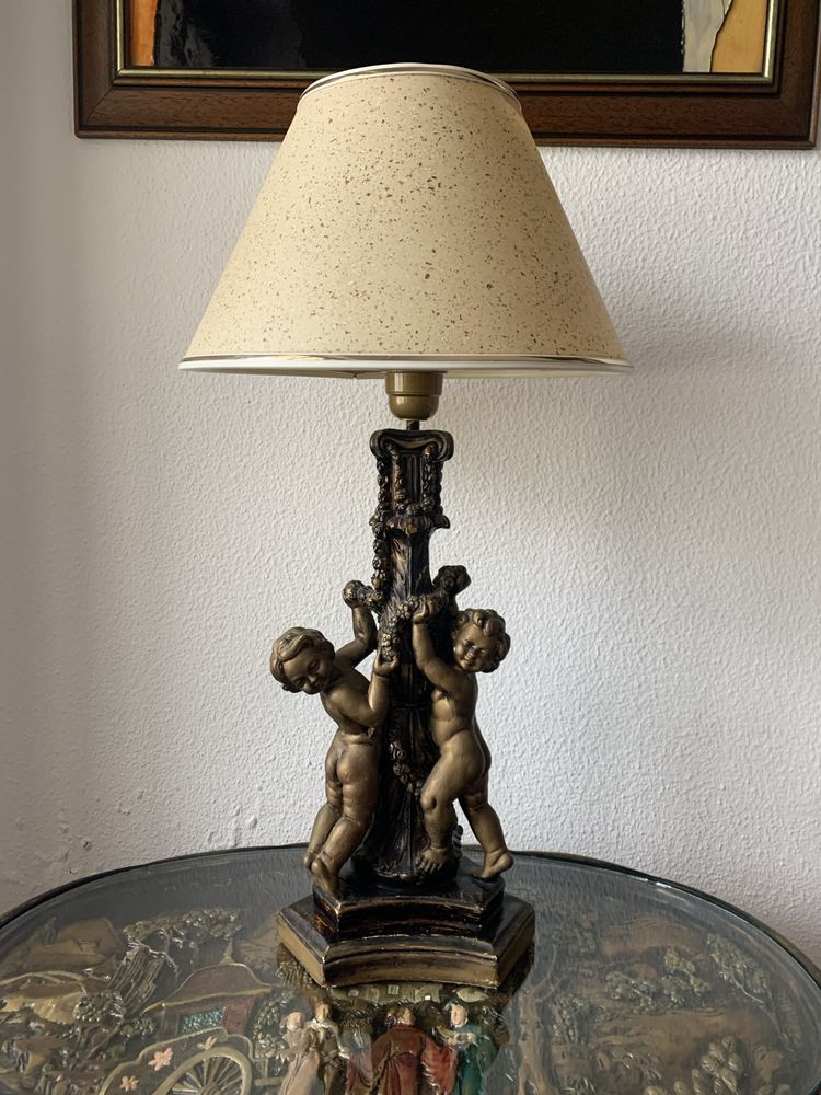 Candeeiro pintado à mão