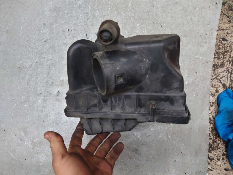 Obudowa Filtra Powietrza Opel Zafira B 1.7CDTI