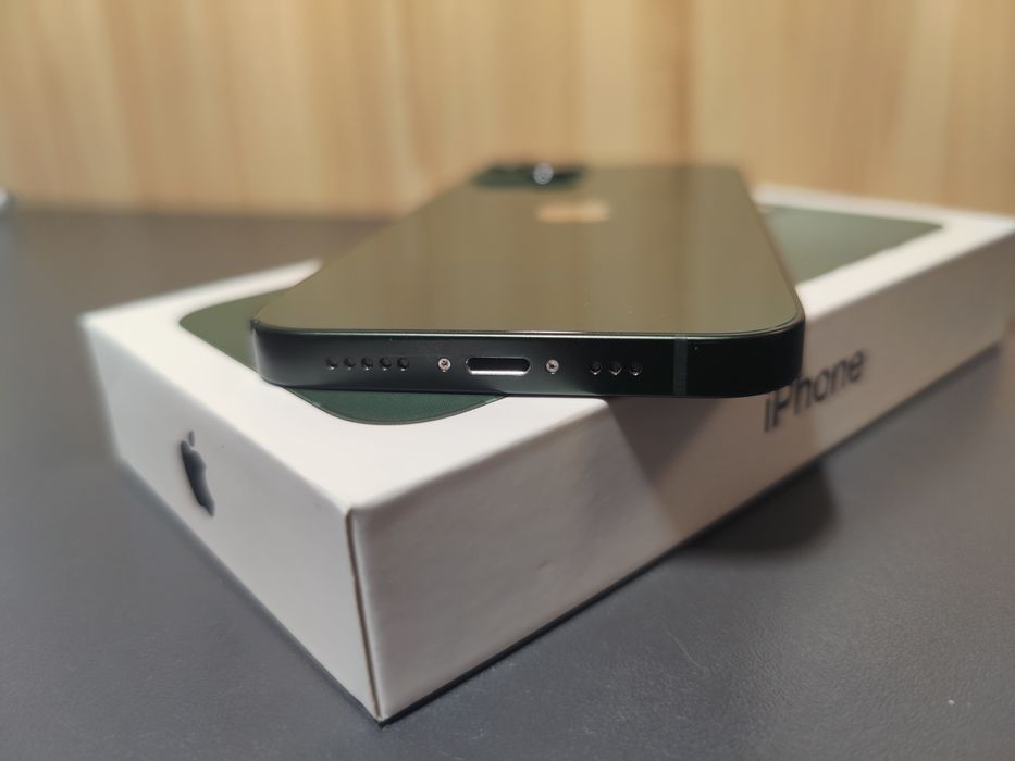 iPhone 13 - pełen zestaw | stan b.db | kondycja baterii 86%