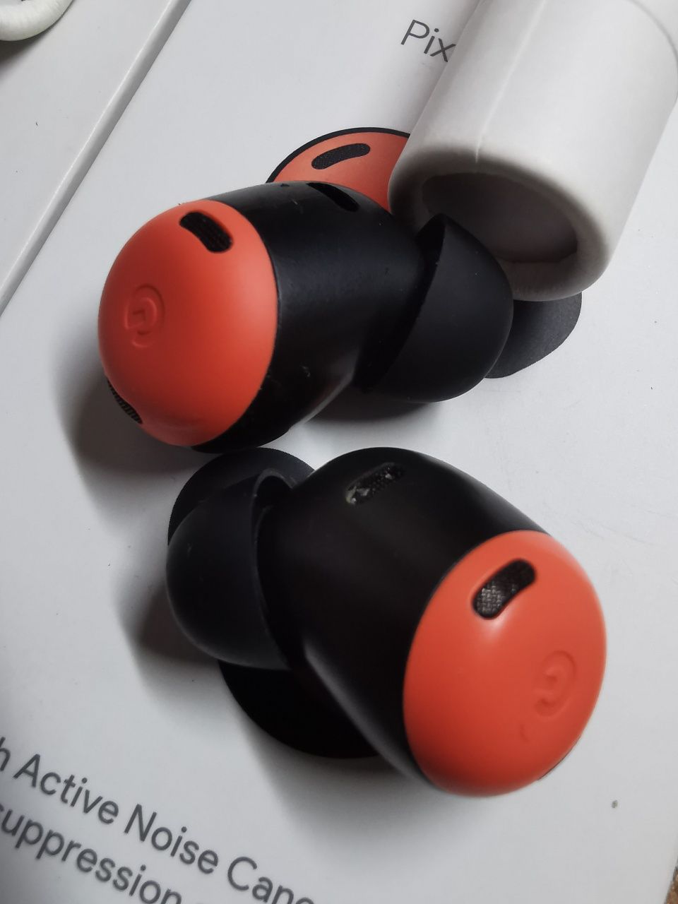Google Pixel Buds Pro  шумодав  гарний стан як нові