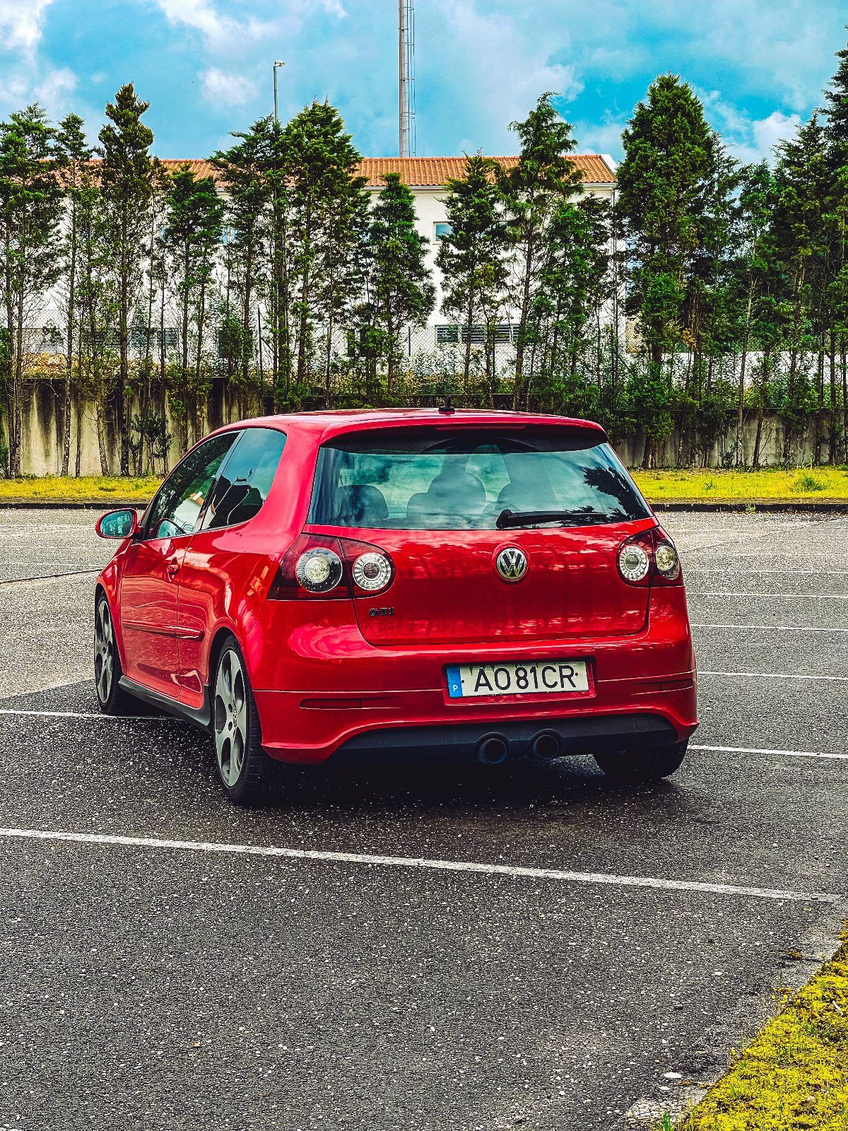 Volkswagen Golf V R32
