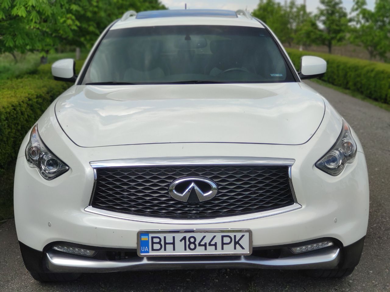 Продам infiniti QX70 limited