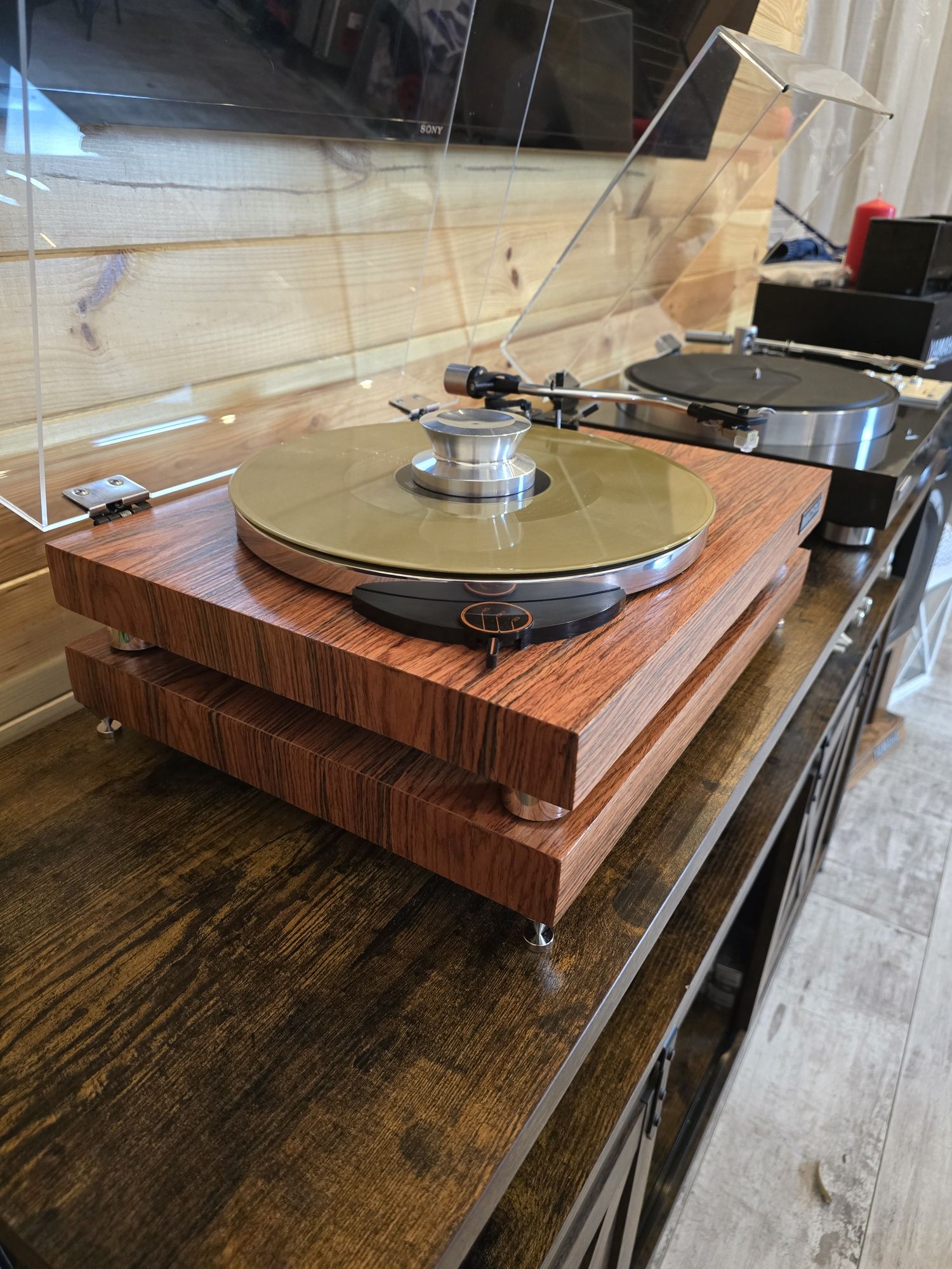 Gramofon Micro Seiki