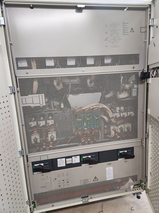 Джерело безперебійного живлення ДЖБ, UPS, APC Galaxy 200KVA  200кВА.