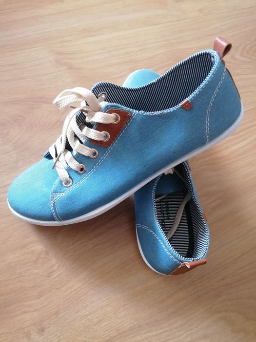 Buty sportowe trampki