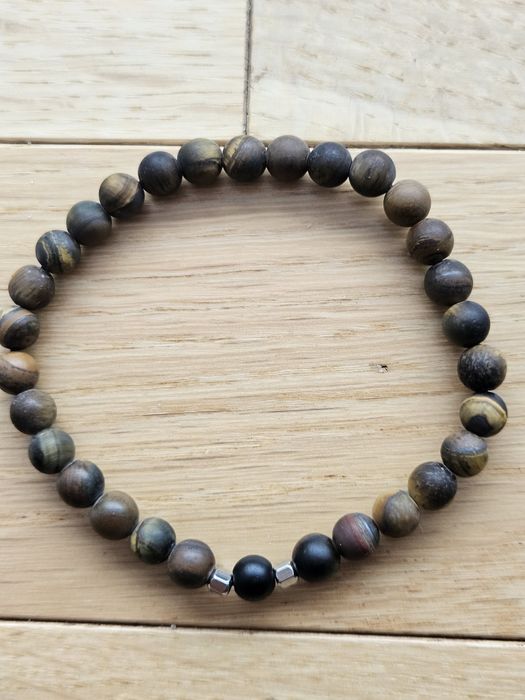Bransoleta z naturalnymi kamieniami