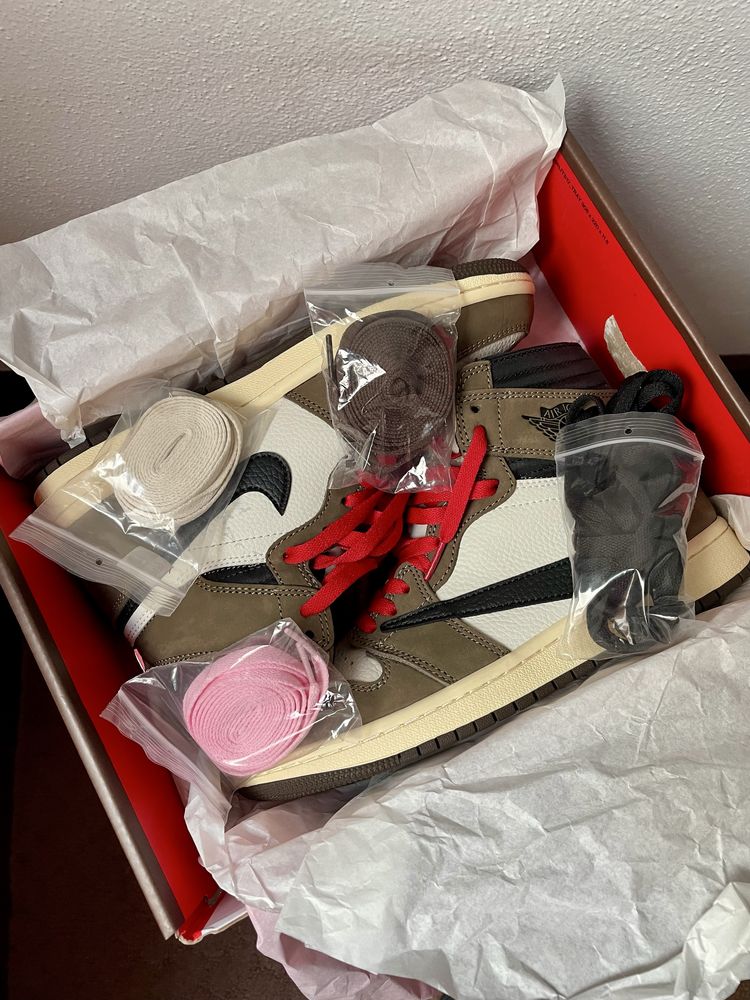 Travis Scott x Nike Air Jordan 1 High OG TS SP