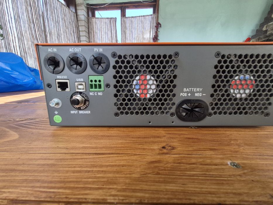 Інвертор гібридний чиста синусоїда PowMr POW-HVM 5.5KW 48V 220V