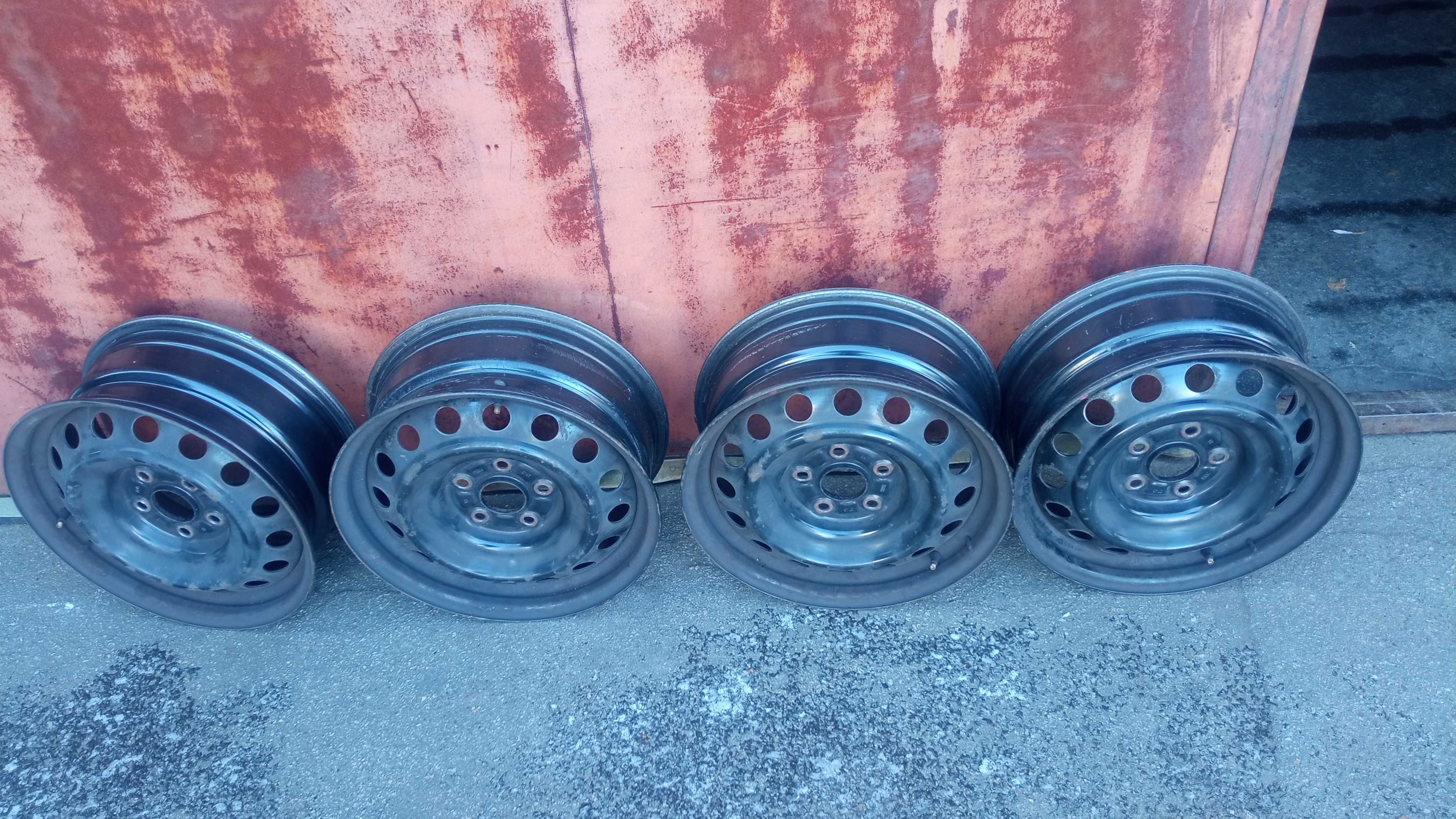 Диски METAL R16 6.5Jx16H2 ET45 TOYOTA Camry, Corollа комплект