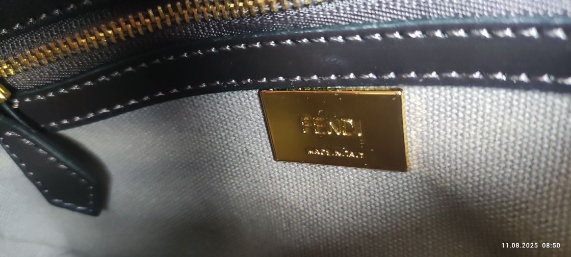 Нова Сумочка Fendi baguette