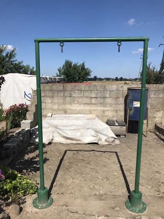 Huśtawka dziecięca ze stelażem