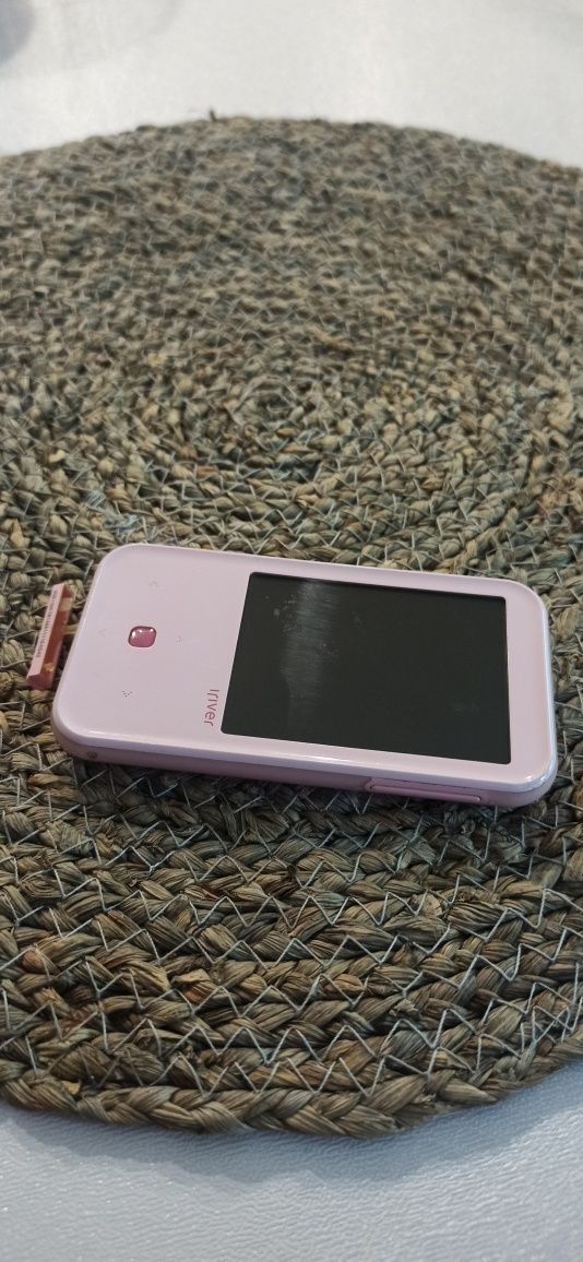 Музичний плеєр iRiver S100 4Gb Pink