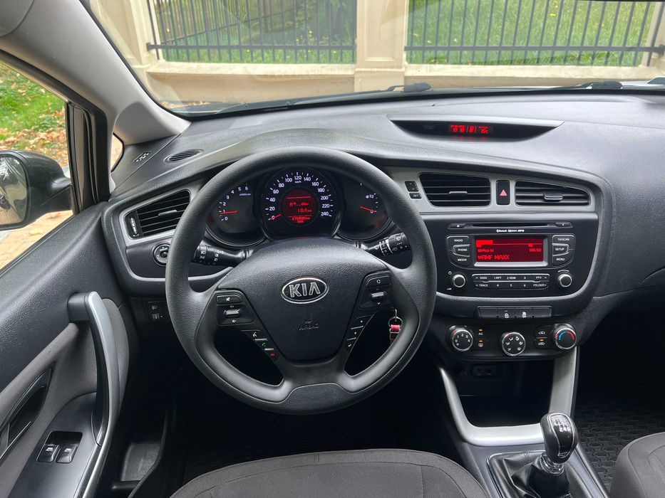 Kia Ceed 1.6 CRDI 128KM Hatchback Salon Polska Zadbany Alufelgi Szary