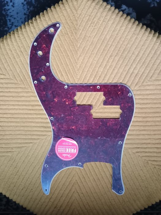 Płytka pickguardvPrecision bass