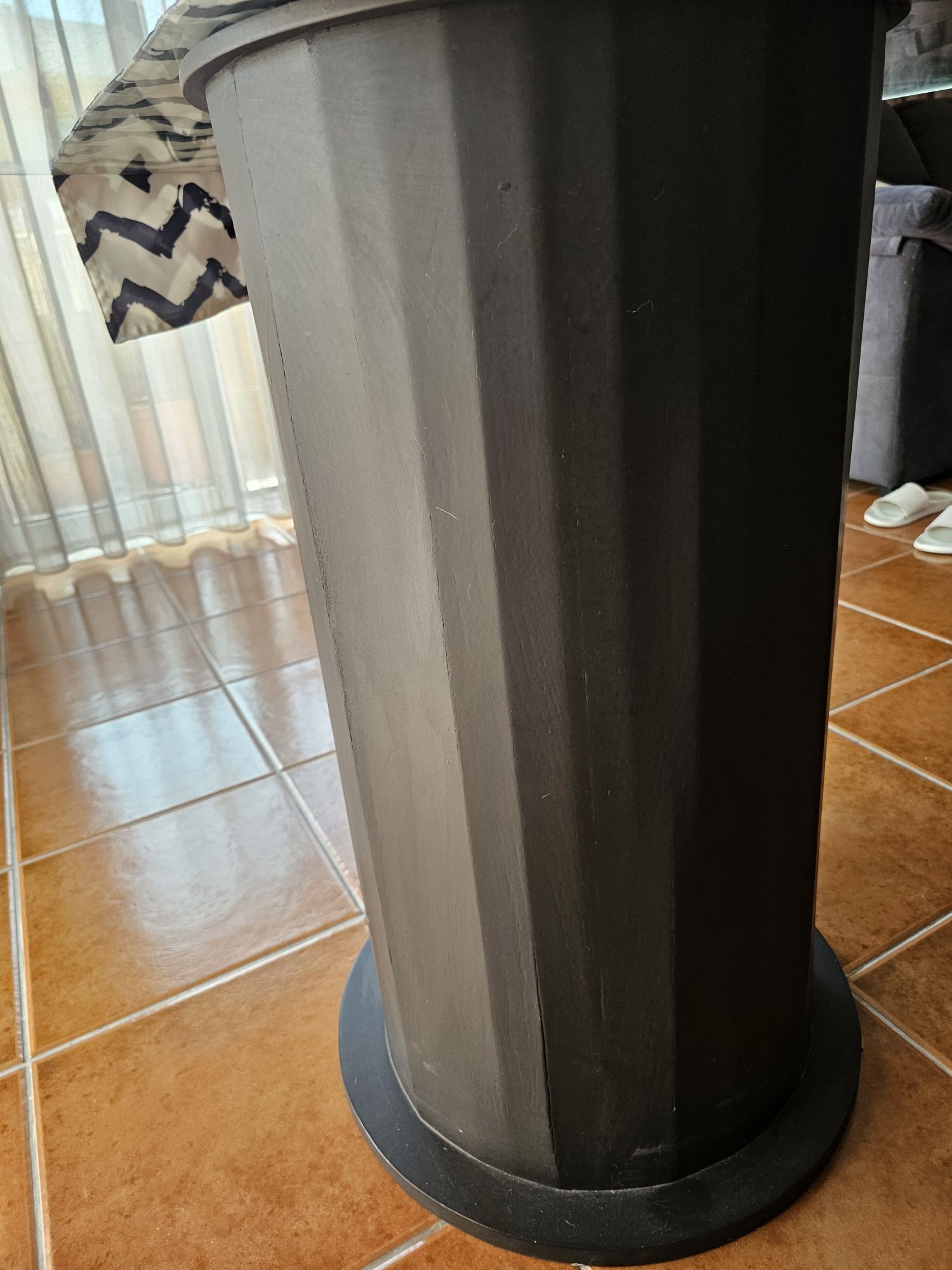 Movel e mesa de Jantar