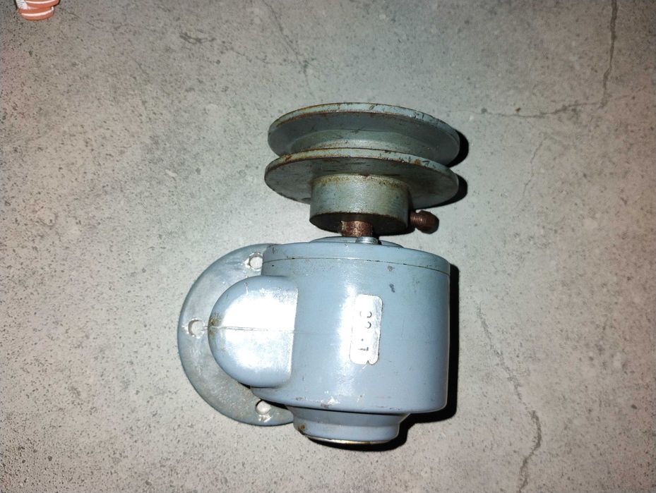 przekładnia kątowa 32:1 mała , precyzyjna , z niemiec