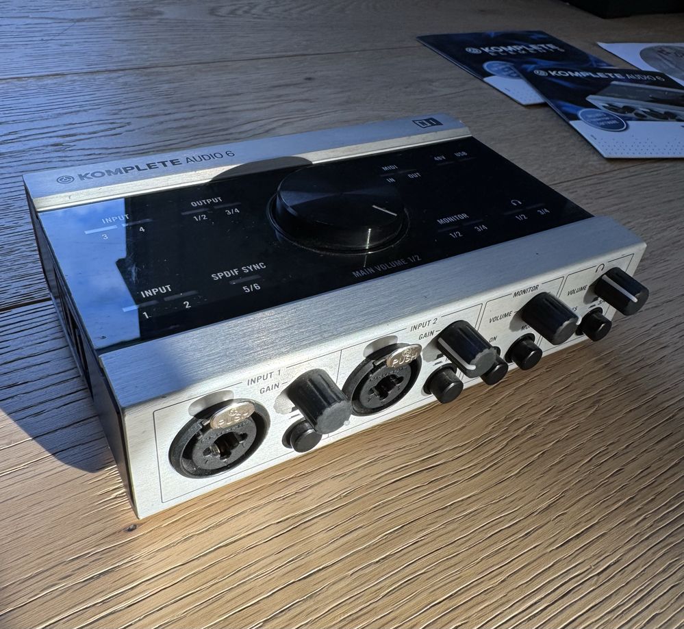Native Instruments Komplete Audio 6 – interfejs audio USB