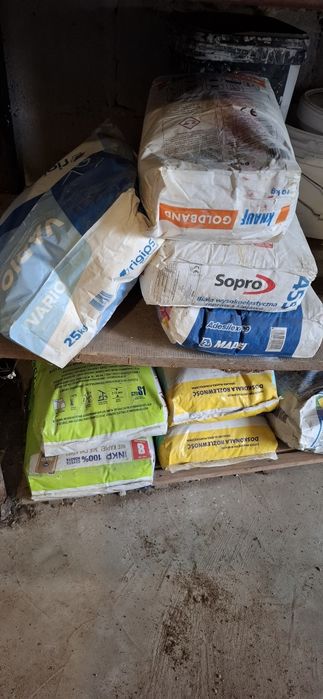 Gładź, farba, tynk,klej do płytek itp.