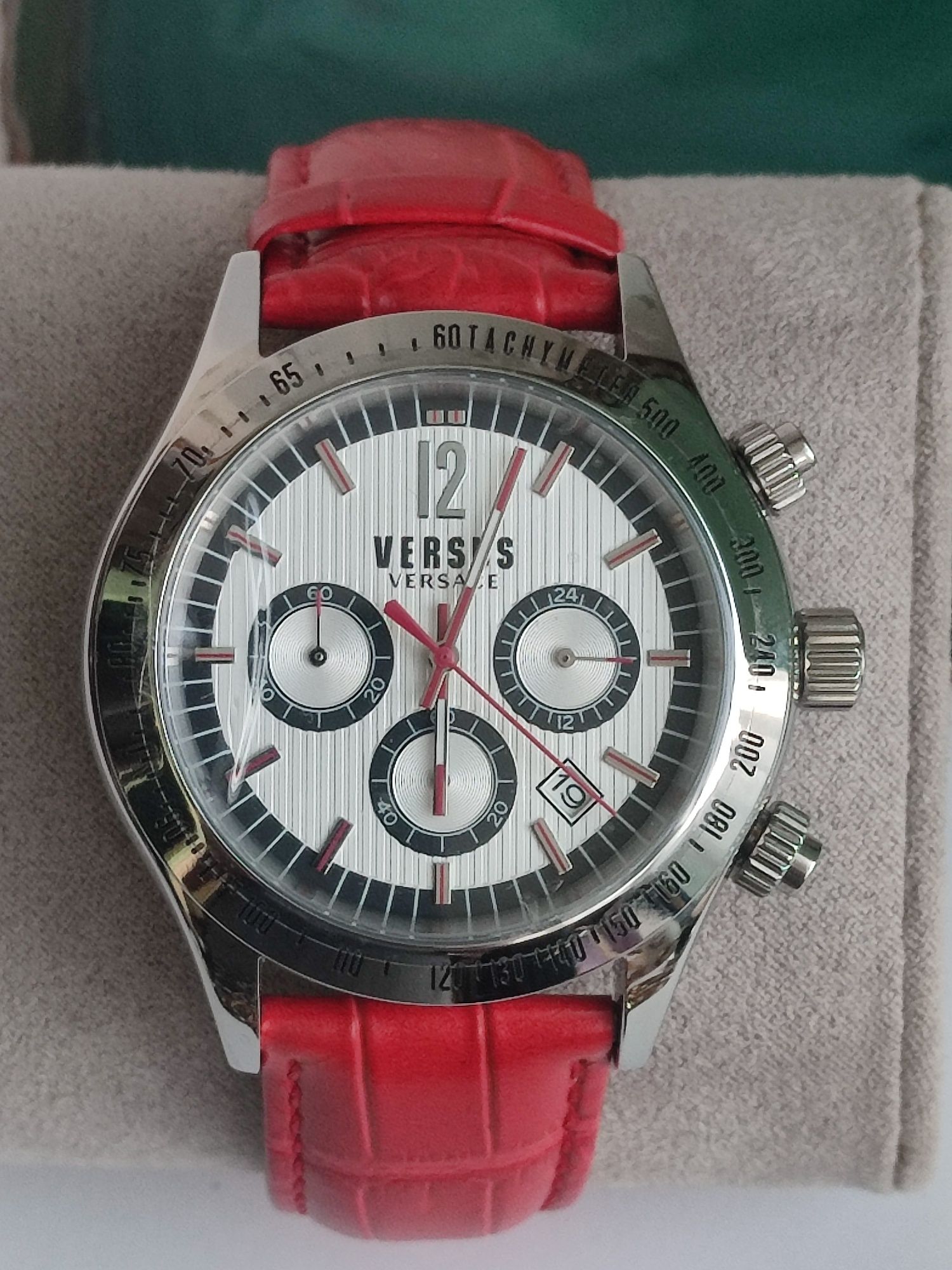 Жіночий годинник Versus by Versace SGC030012

Red