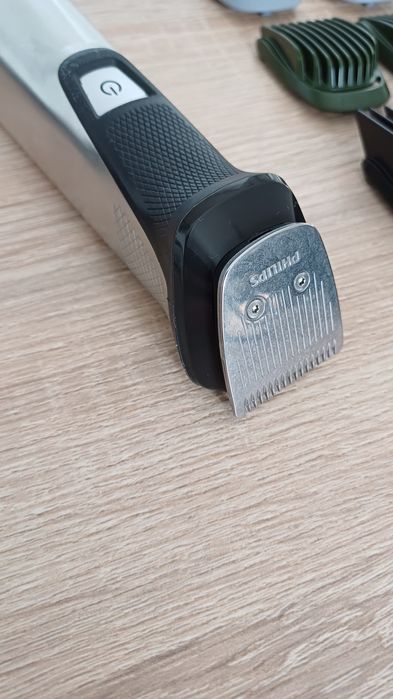 Машинка тример для бритья PHILIPS