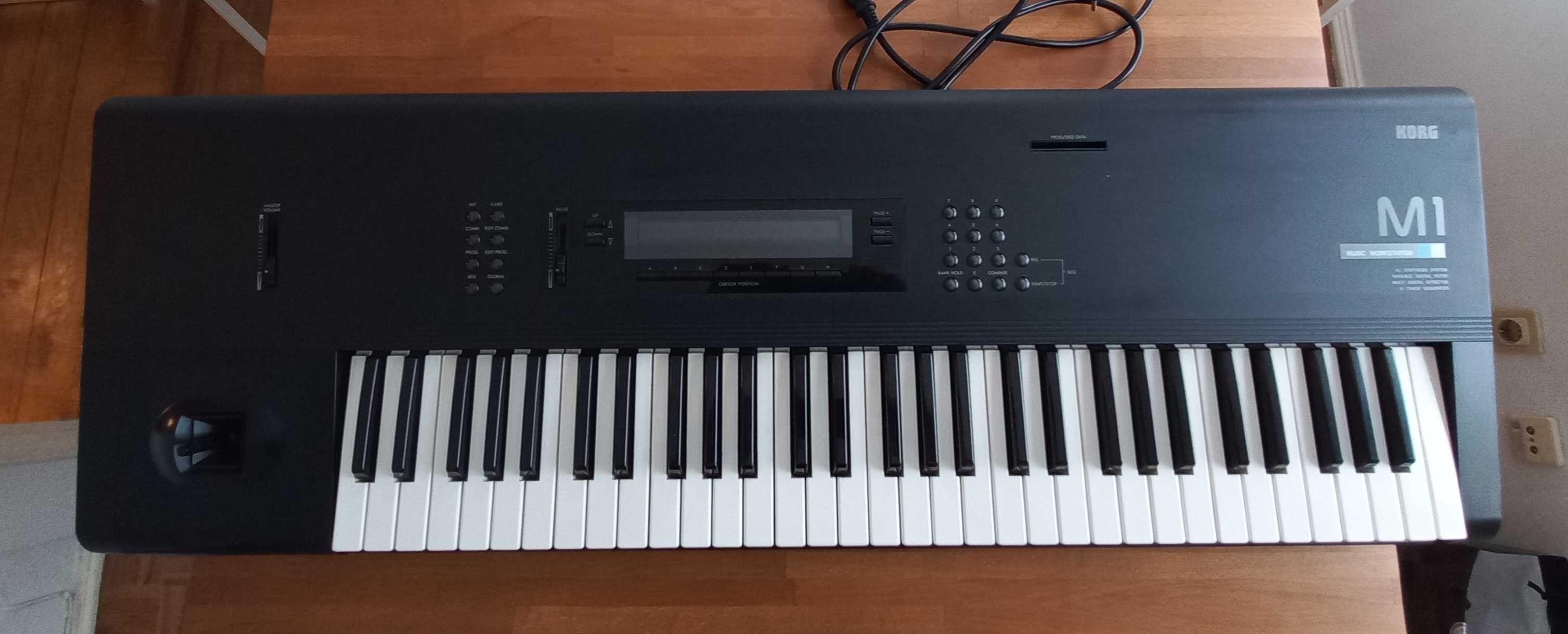 Sintetizador Music Workstation Korg M1