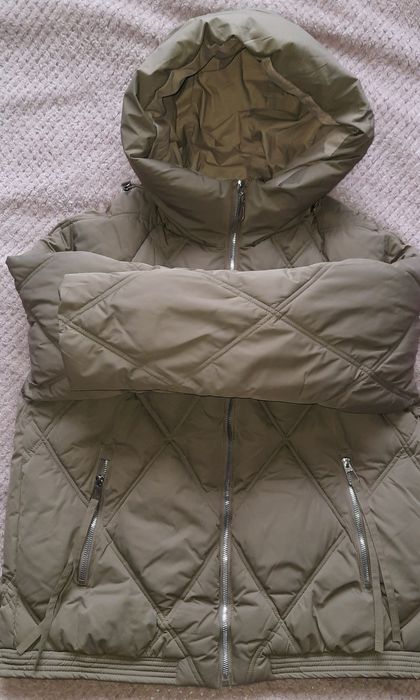 Жіноча зимова куртка 46