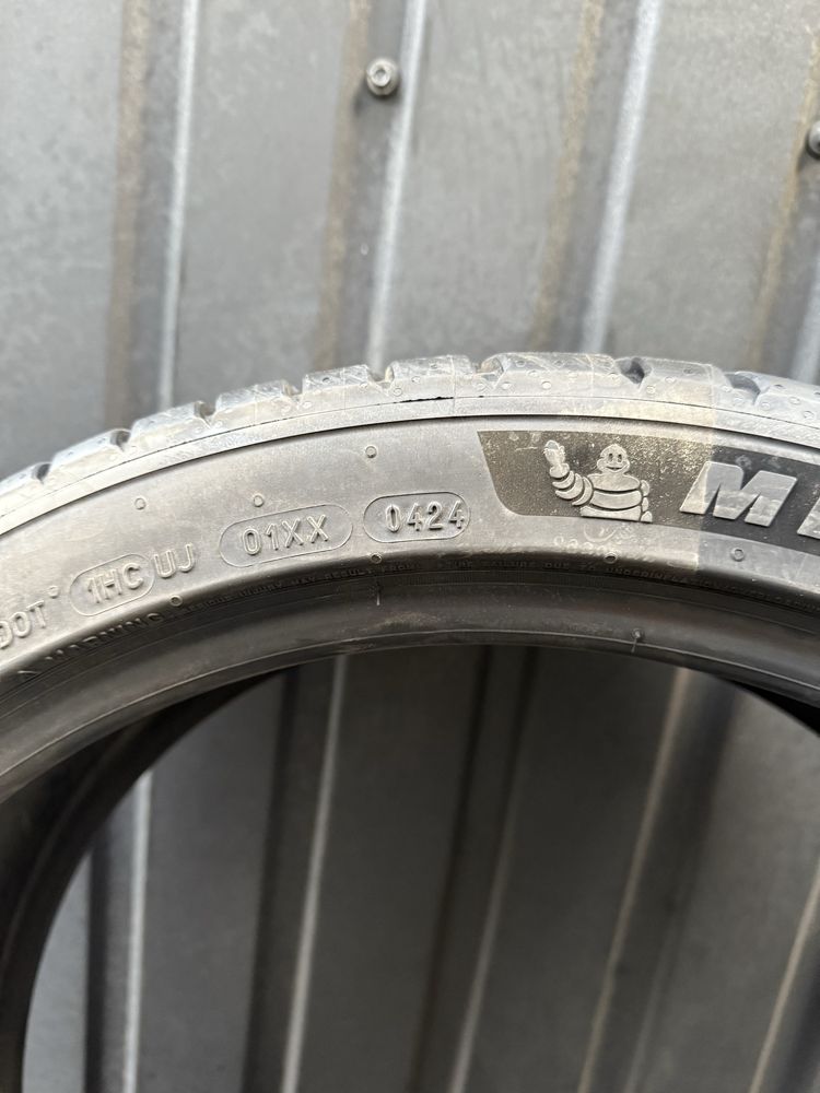 Літні шини 4шт 225/40R19+ 255/35R19 Michelin Pilot Sport 5