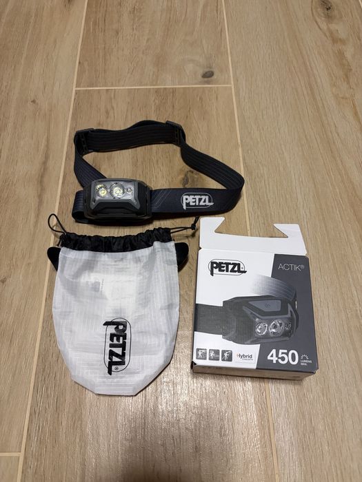 Latarka czołowa Petzl Actic Gray 450 lumenow