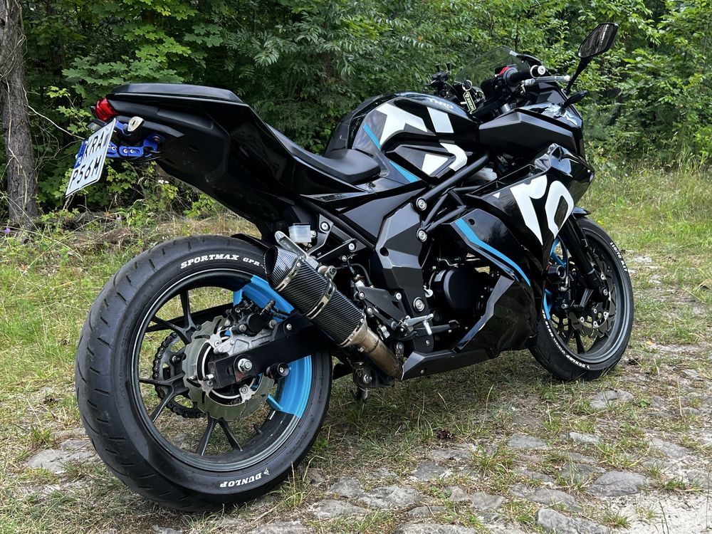Taro Gp1 Barton Blade 125