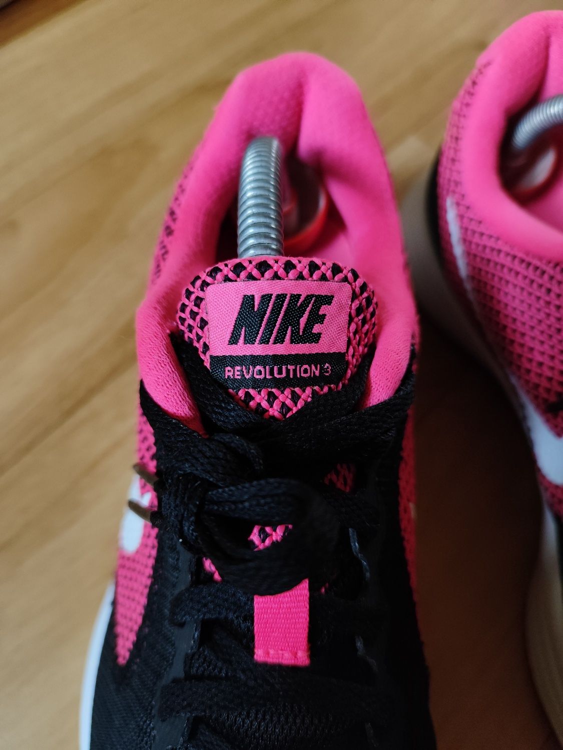 Nike Revolution 3 \ 26.5СМ Оригінал \ Бігові  Кросівки Кроссовки