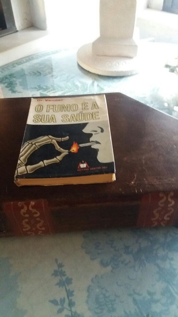 Livro  o" fumo e a sua saude" Dr Vander.