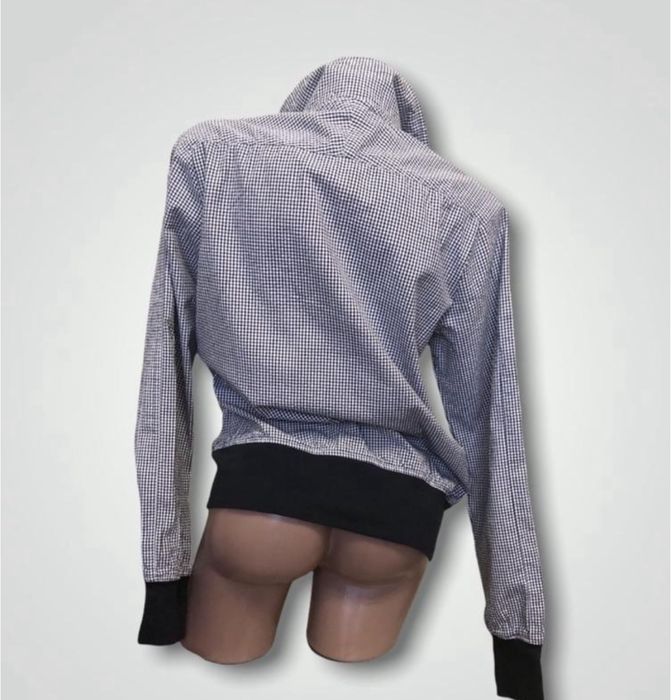 Жіноча вітрівка Nike