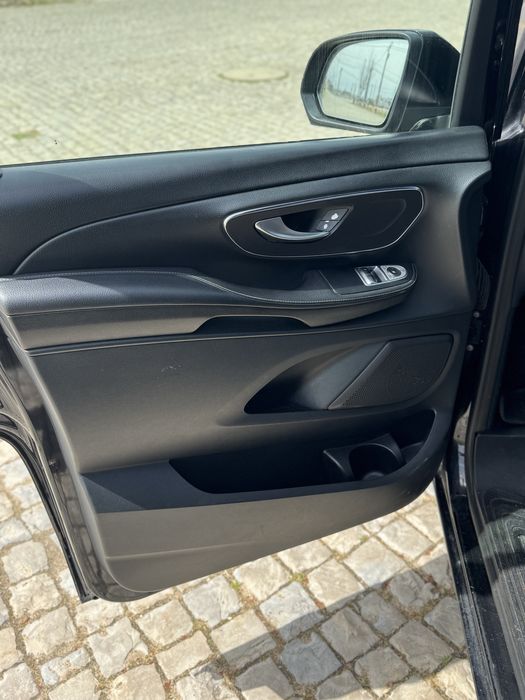 Mercedes V220 carro familiar