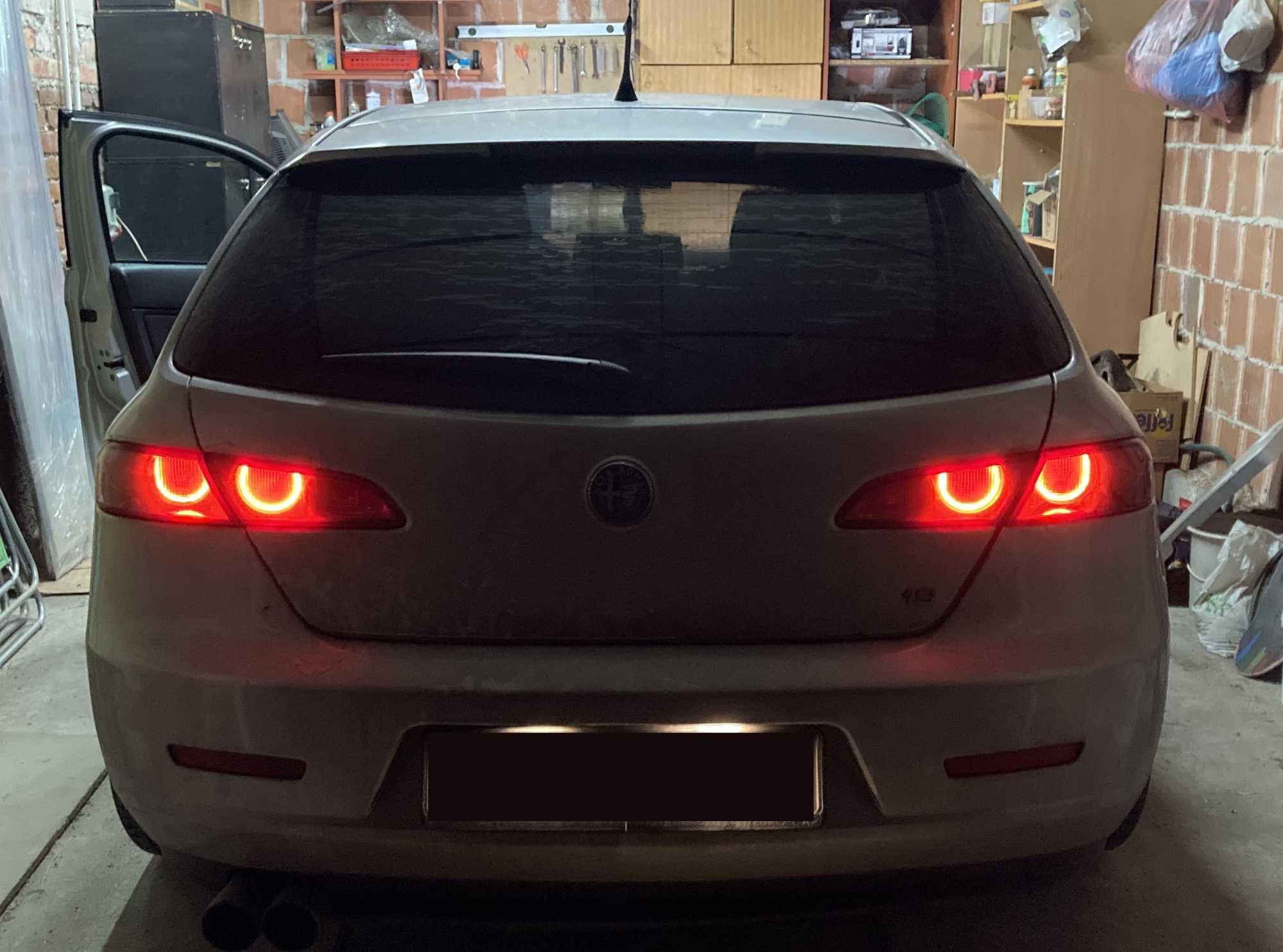 Lampy Alfa Romeo 159 tył - Ringi z motywem kierunkowskazu