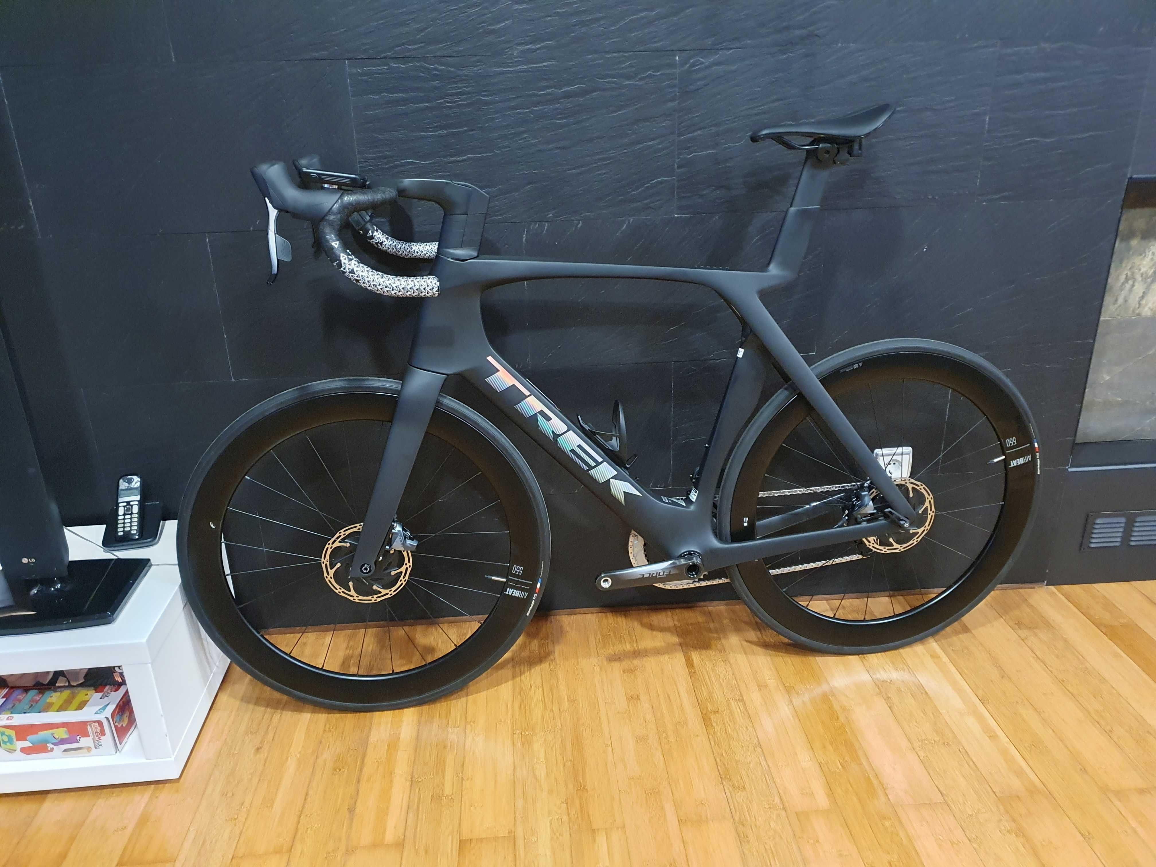 Trek Madone SLR Gen 7 Disco - NOVA