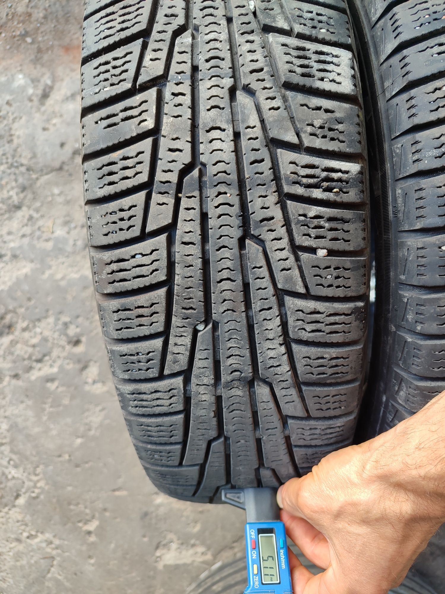 Резина зима 175.70.14 nokian.