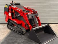 Carregadora RHINOCEROS KS1000 motor Kubota