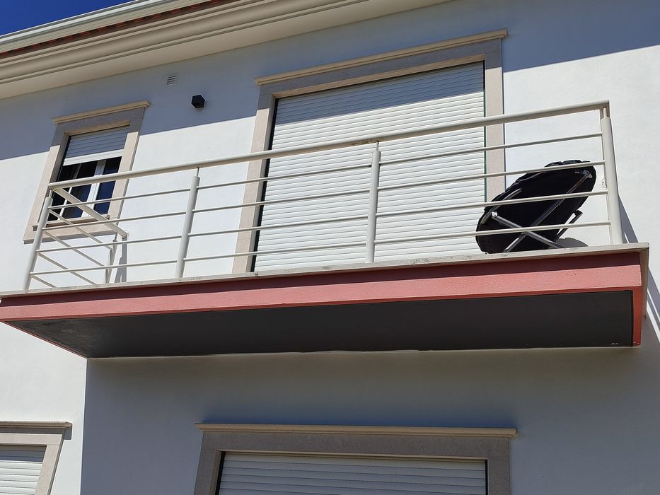 Gradeamento de varanda.